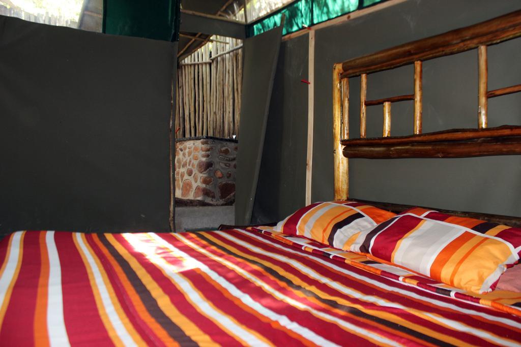 Amanzimlotzi Riverside Bush Camp 호에드스프뤼트 외부 사진